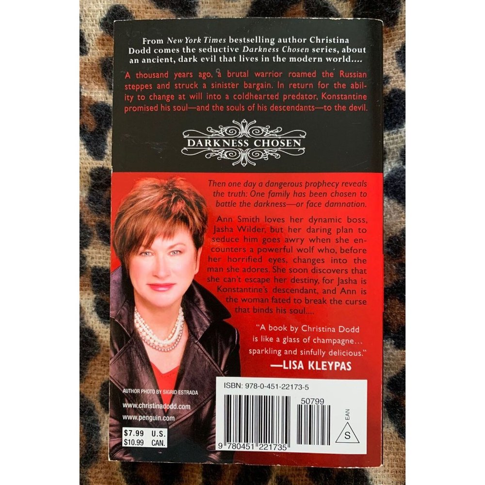DARKNESS CHOSEN 2 BOOK LOT ~ CHRISTINA DODD Scent of Darkness Touch of Darkness - Picture 4 of 7